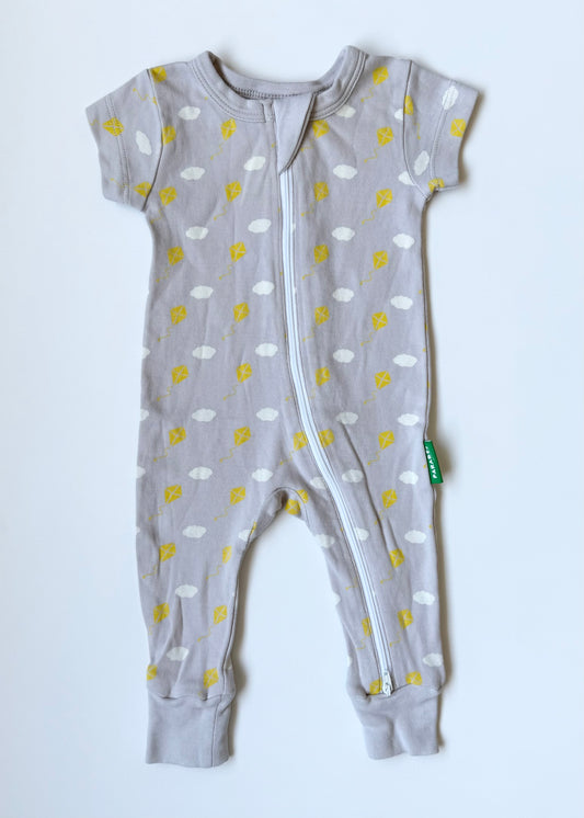 Parade Organics Light Purple & Kites Short Sleeve Sleeper Romper (0-3 Months)