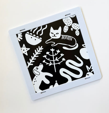Lovevery Framed Mirror