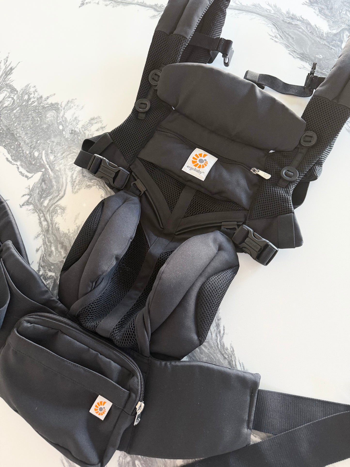 Ergo Omni 360 Cool Air Mesh Baby Carrier in Onyx Black