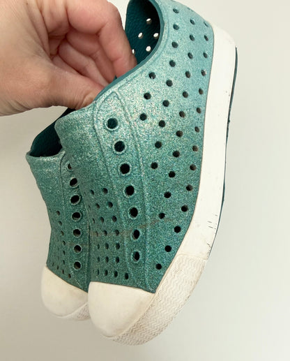 Native Turquoise Sparkle Jefferson Slip Ons (10)