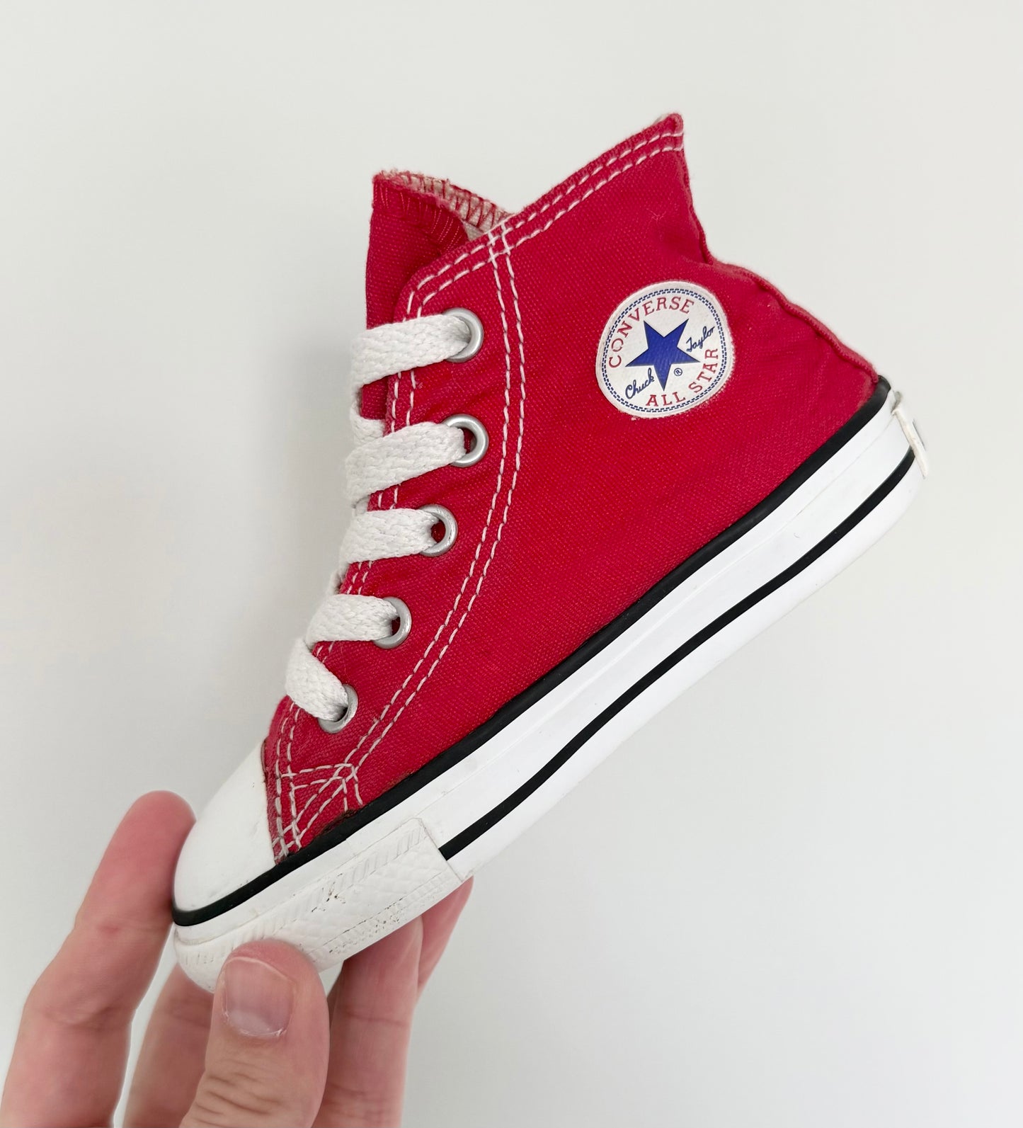 Converse Red High Top Lace Up Sneakers (7)