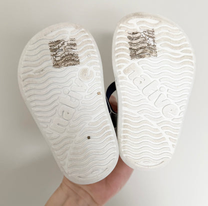 Native Hologram Charley Sandals (5)