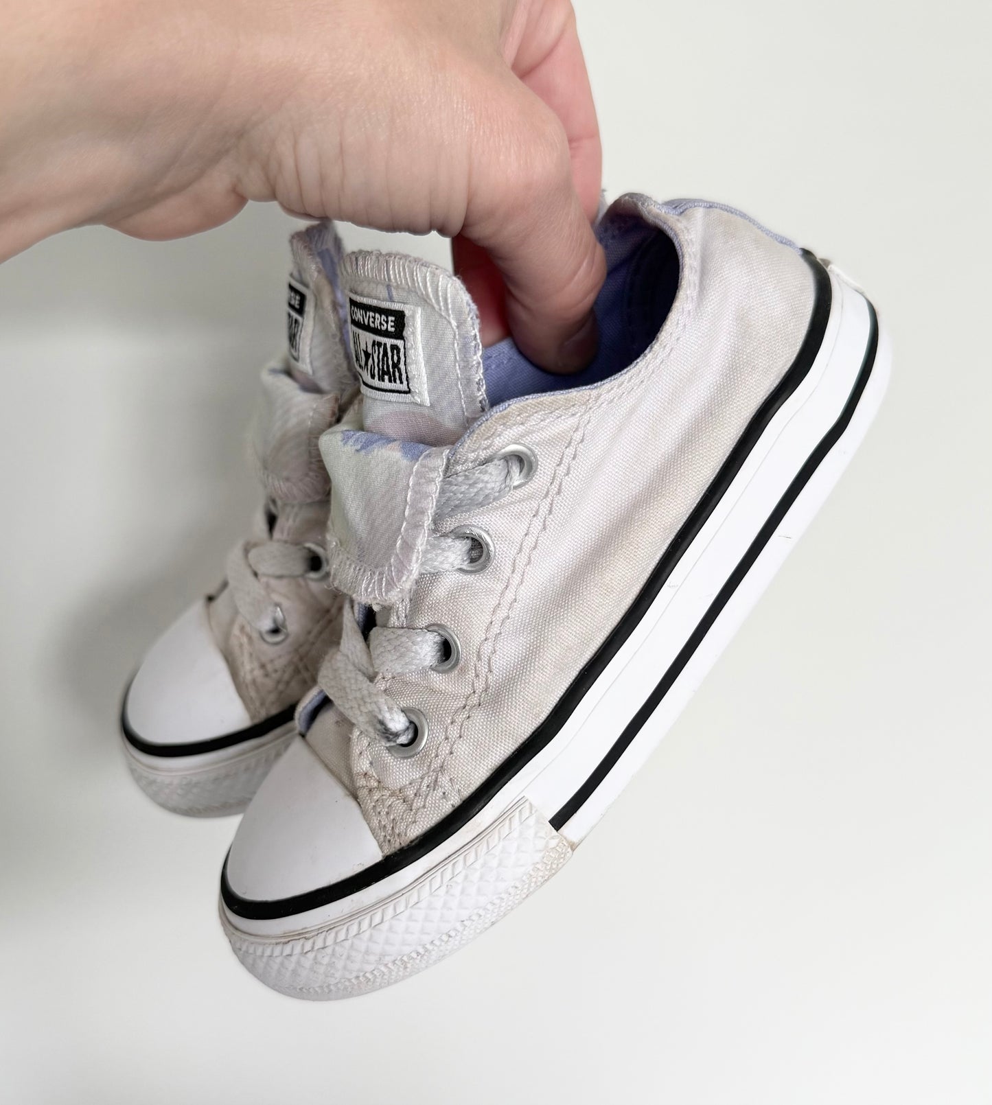 Converse Lavender Tropical Flip Tongue Lace Up Sneakers (8)