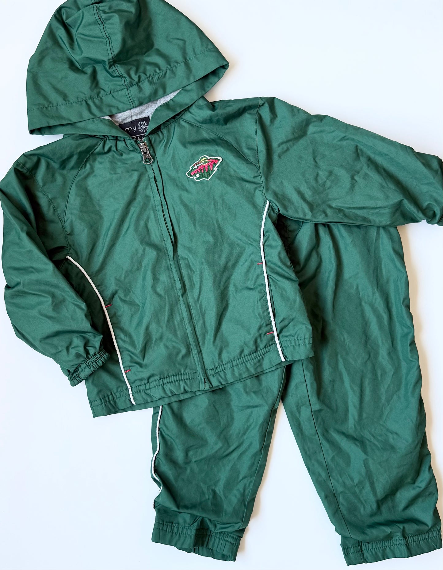 Minnesota Wild Green Hockey Wind/Tracksuit Set (2T)