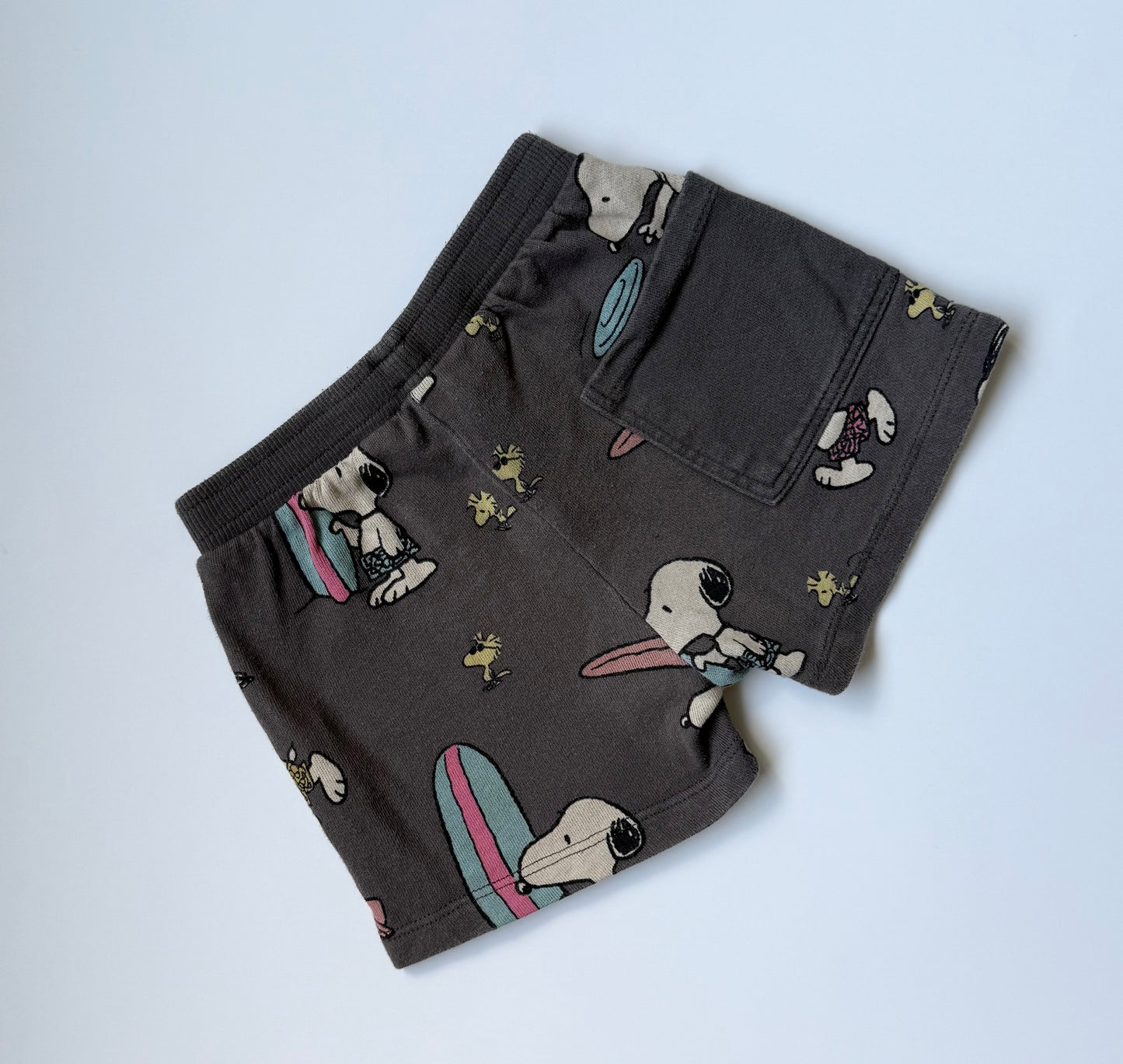 Zara x Peanuts Dark Grey Surfing Snoopy Shorts (2-3 Years)