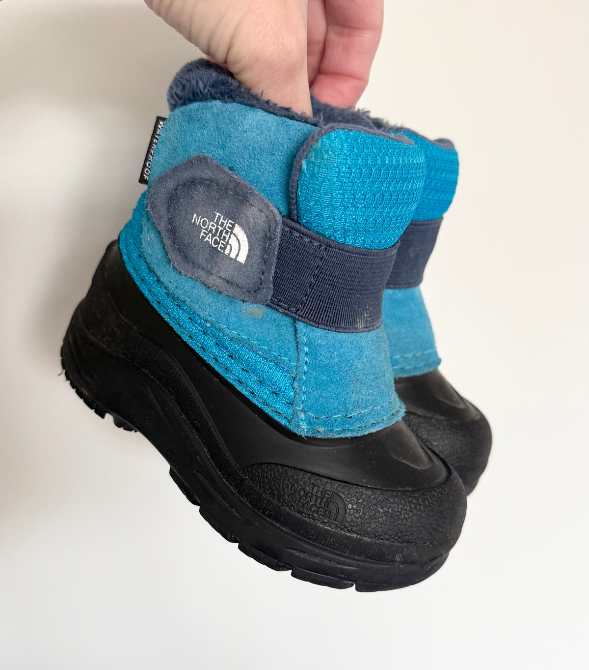 The North Face Alpenglow ll Blue Heat Seeker Boots (6)