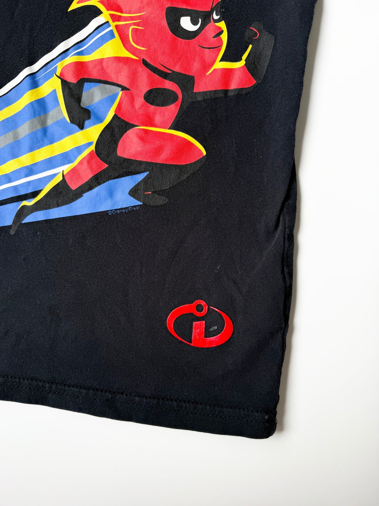 The Disney Store The Incredibles Grey & Black Dash “Speed Is My Game” T-Shirt (5/6 Years)