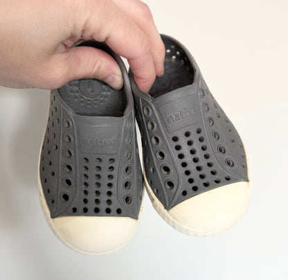Native Grey Fade Jefferson Slip Ons (4)