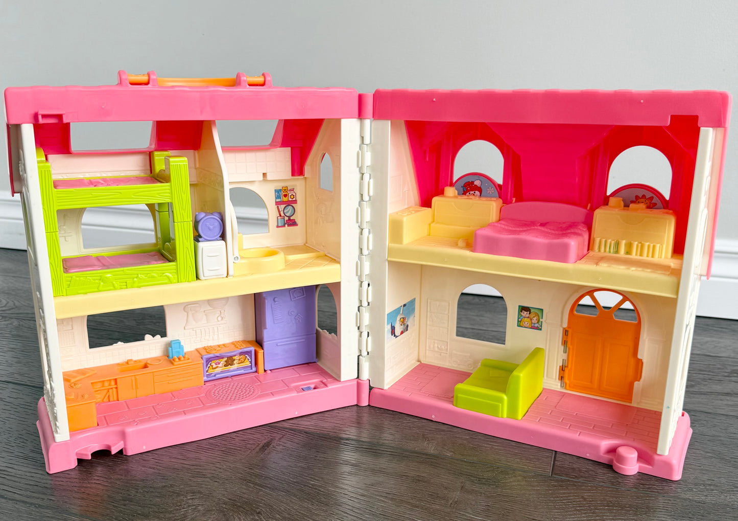 Fisher-Price Little People Surprise & Sounds Home