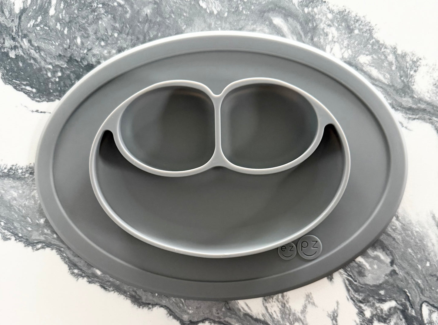 EzPz Mini Mat Suction Plate in Grey
