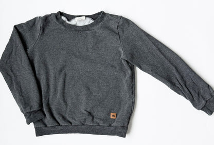 Klara’s Kreations Grey Elephant Crewneck Sweater (4-5 Years)