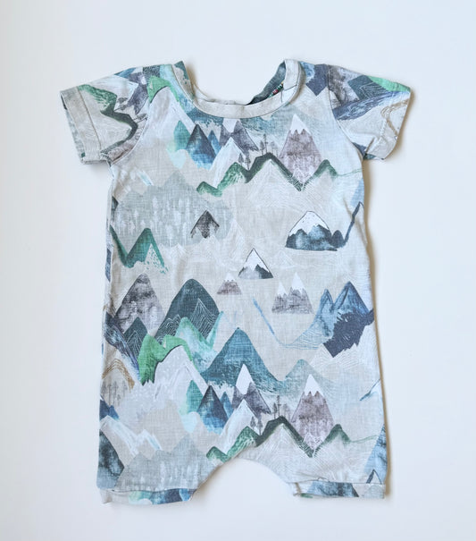 Wallace Emerson Co. Mountains Shorty Romper (9-12 Months)