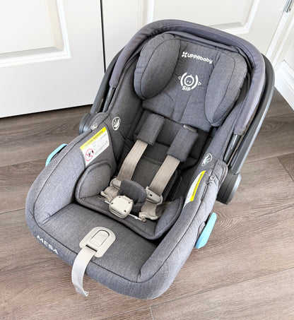 Uppababy Mesa V2 Infant Car Seat in Greyson & Travel Bag