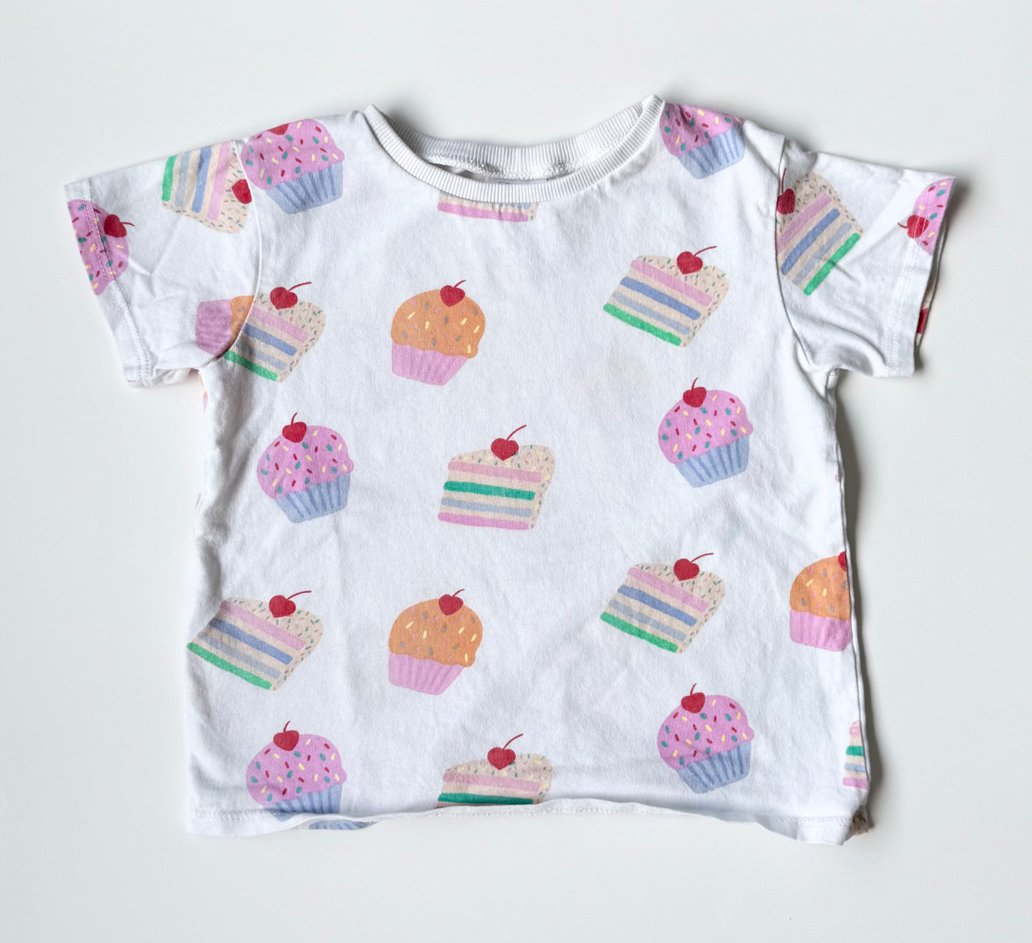 Zara White Colorful Cupcakes T-Shirt (3-4 Years)