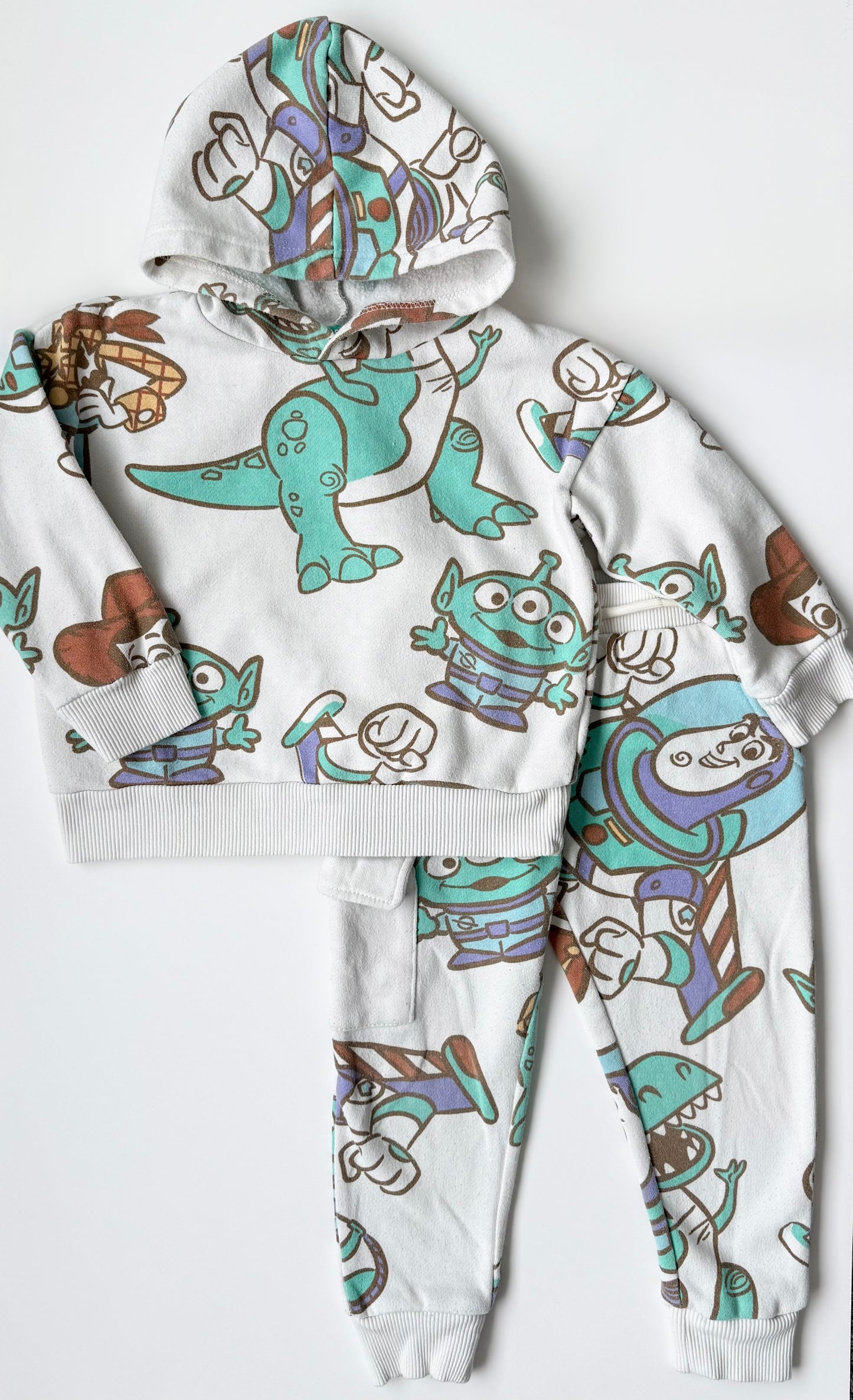 Disney Pixar x Toy Story White AOP Characters Hoodie & Pants Set (3T)