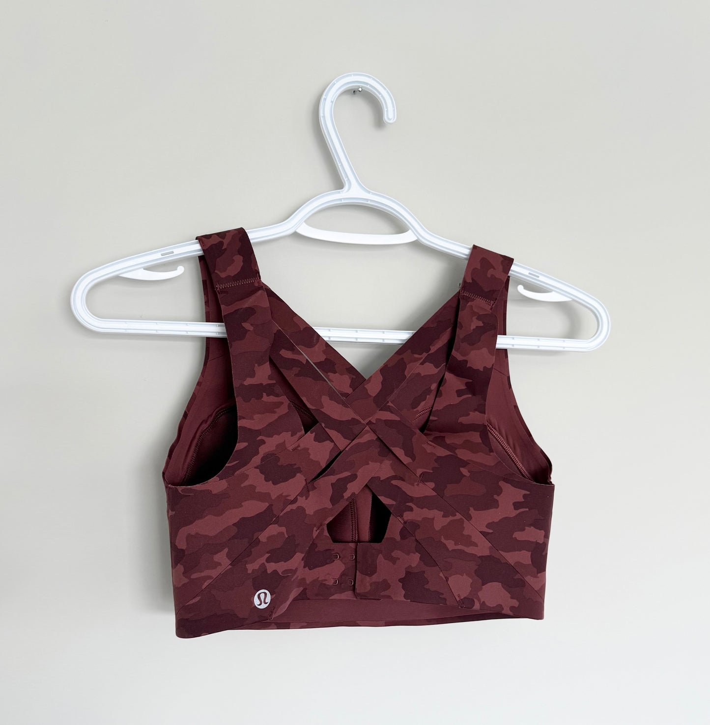 Women’s Lululemon Enlite Bra Weave Back High Support in Heritage 365 Camo Mini Smoky Red (32DD)