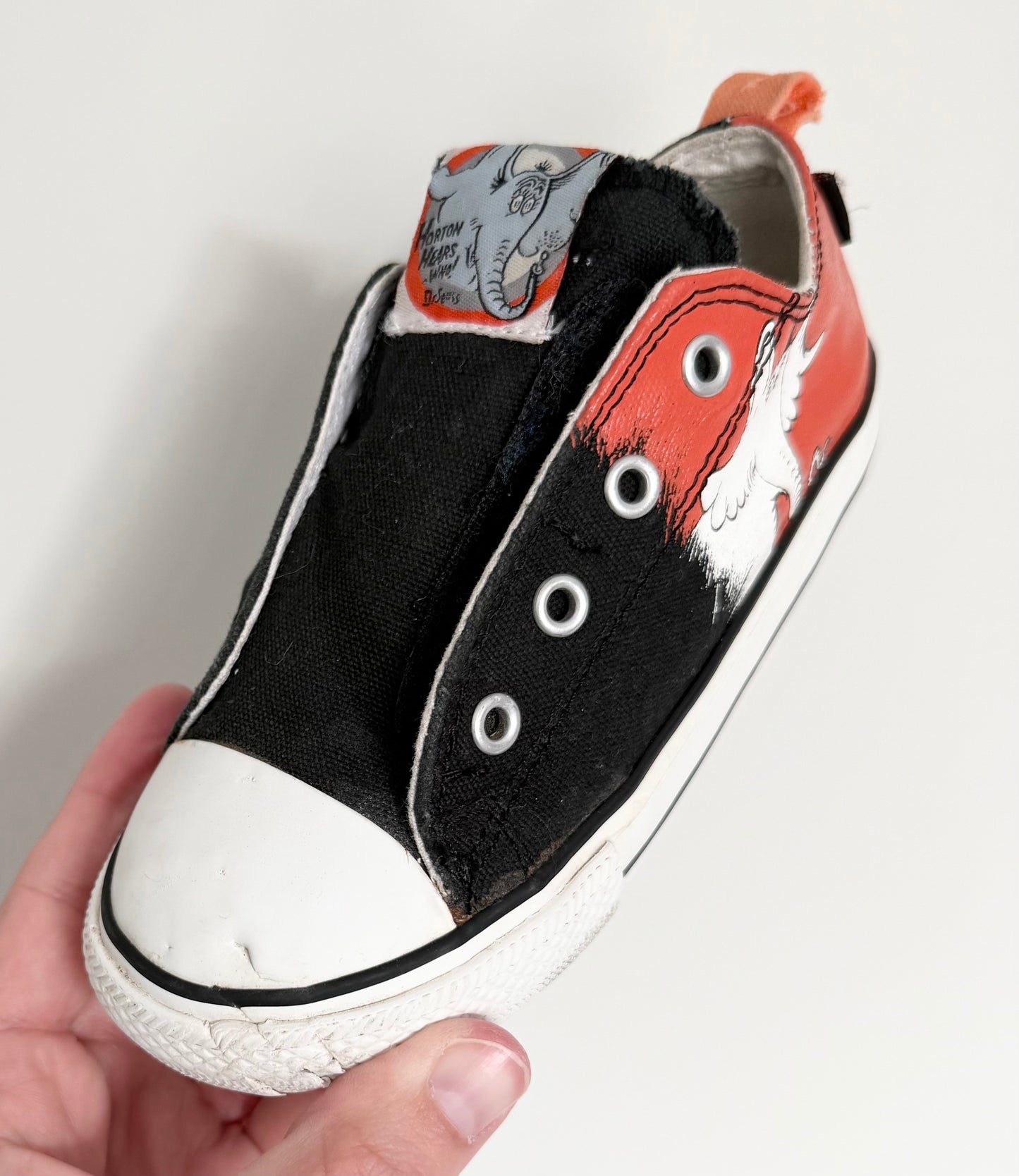 Converse x Dr.Seuss Horton Hears A Who Black & Red Velcro Sneakers (10)