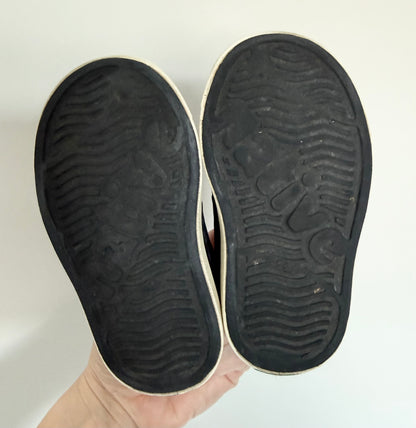 Native Black Jefferson Slip Ons (5)