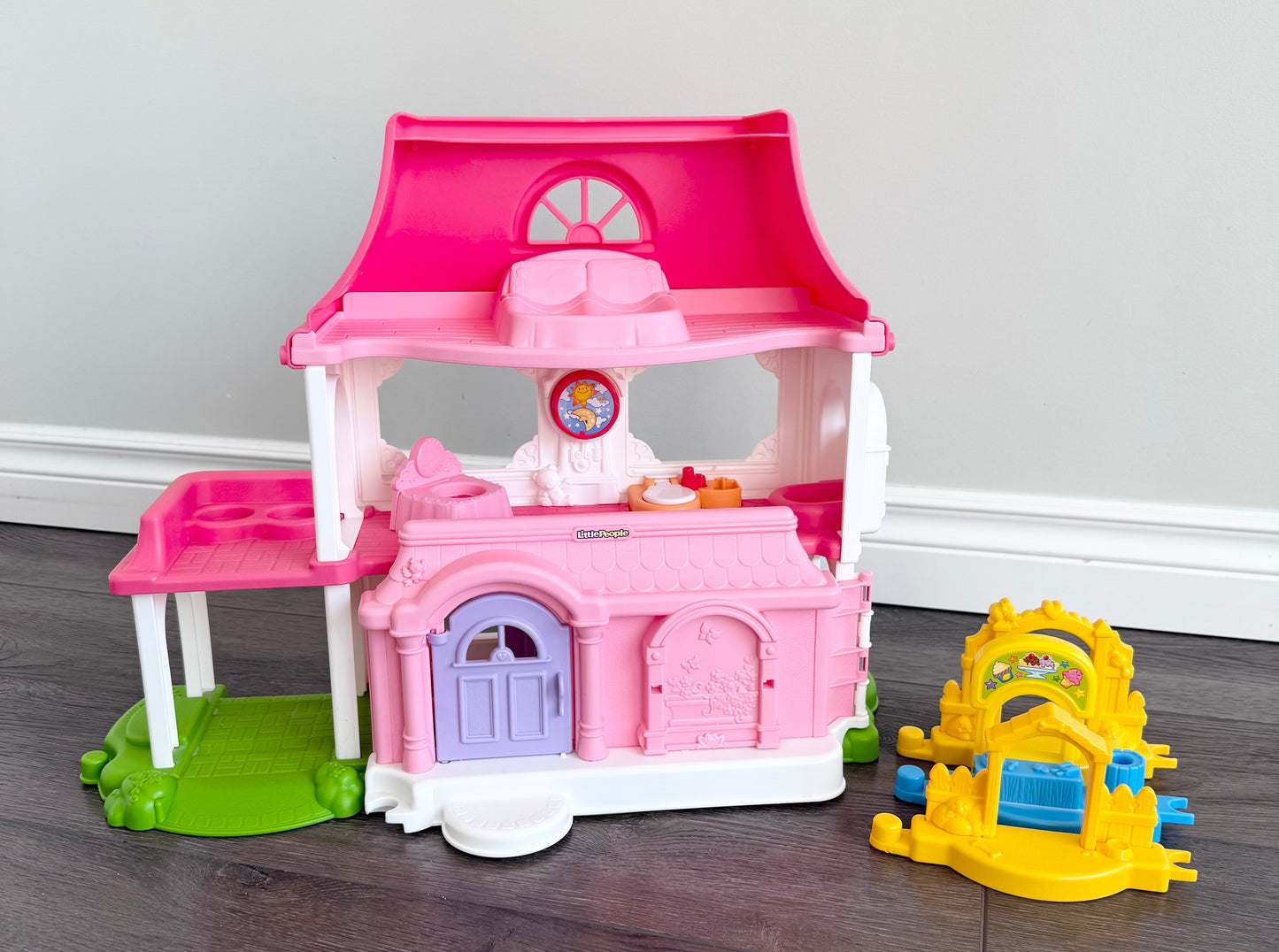 Fisher-Price Little People Happy Sounds Sweet Home - Pink Roof