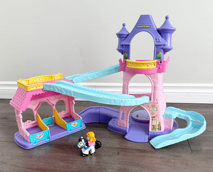 Fisher-Price Little People Disney Princess Klip Klop Castle & Aurora Horse #2