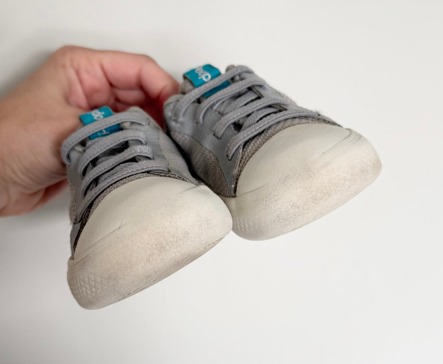 People Light Grey Stretch Lace Slip On Sneakers (7)