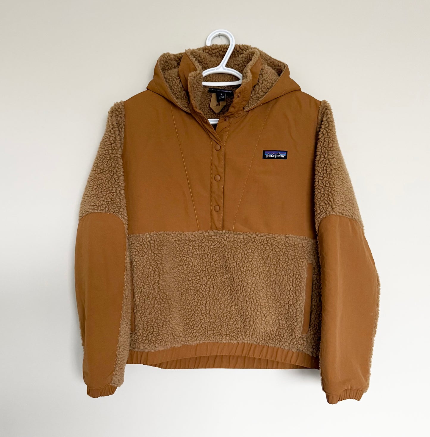 Women’s Patagonia Shelled Retro-X Fleece Pullover in Nest Brown (Small)