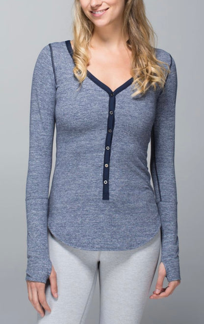 Women’s Lululemon Awesoma Henley in Heathered Inkwell (6)