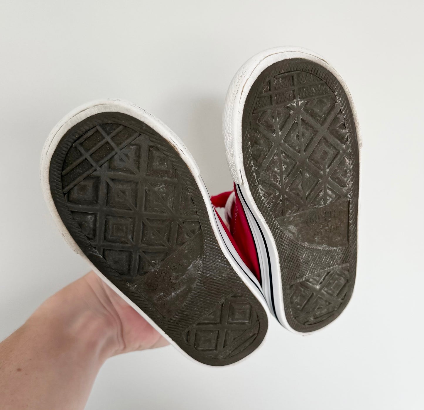 Converse Red High Top Lace Up Sneakers (7)