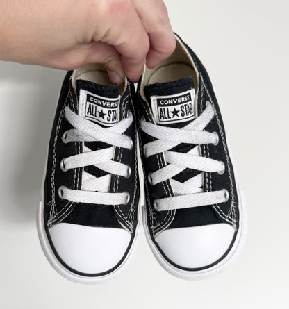 Converse Black Lace Up Sneakers (7)