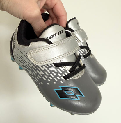 Lotto Silver Soccer Cleats (9)