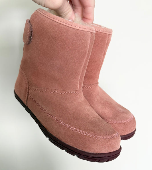 L.L.Bean Pink Suede Wicked Cozy Boots (11)