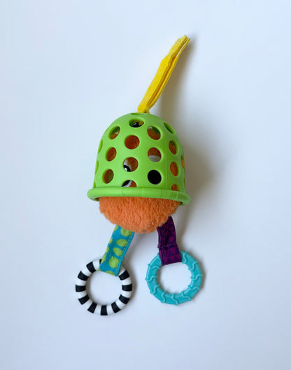 Sassy Peek & Pull Giggle Guy