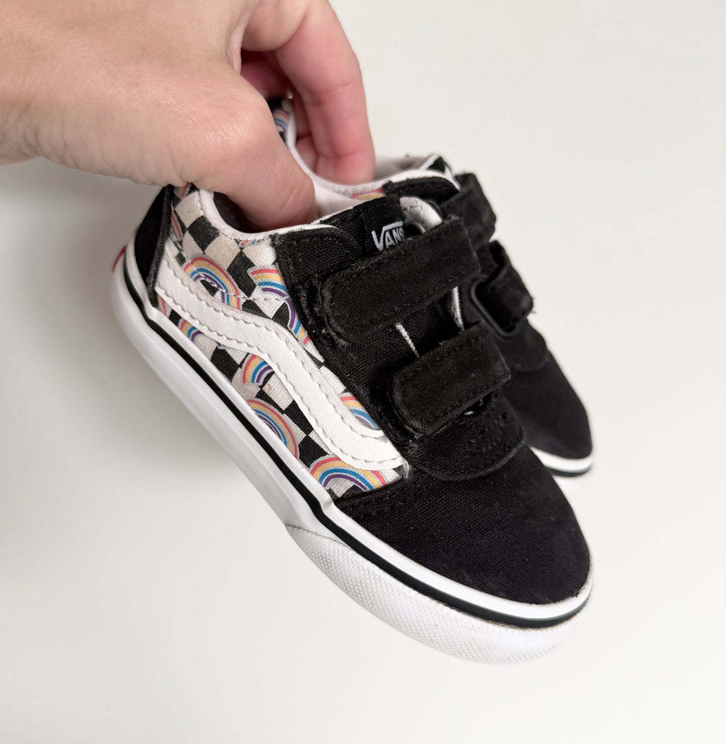 Vans Ward V Black Checkered Rainbow Velcro Sneakers (6)