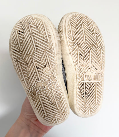 Jan & Jul Grey Knit Slip Ons (8)