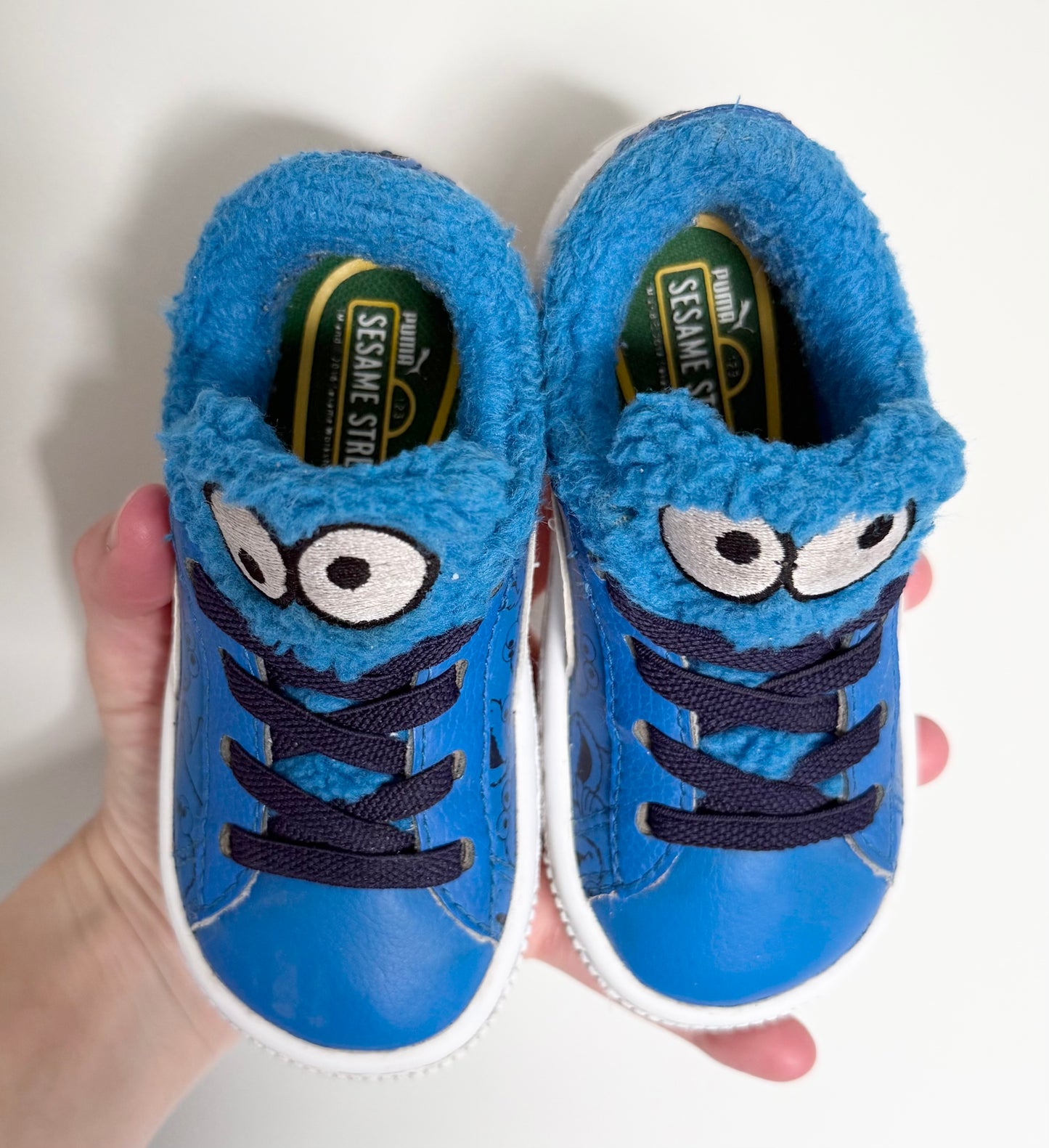 Puma x Sesame Street Blue Fuzzy Cookie Monster Stretch Lace Sneakers (7)