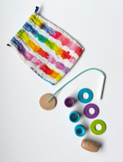 Lovevery Threadable Bead Kit & Drawsting Bag