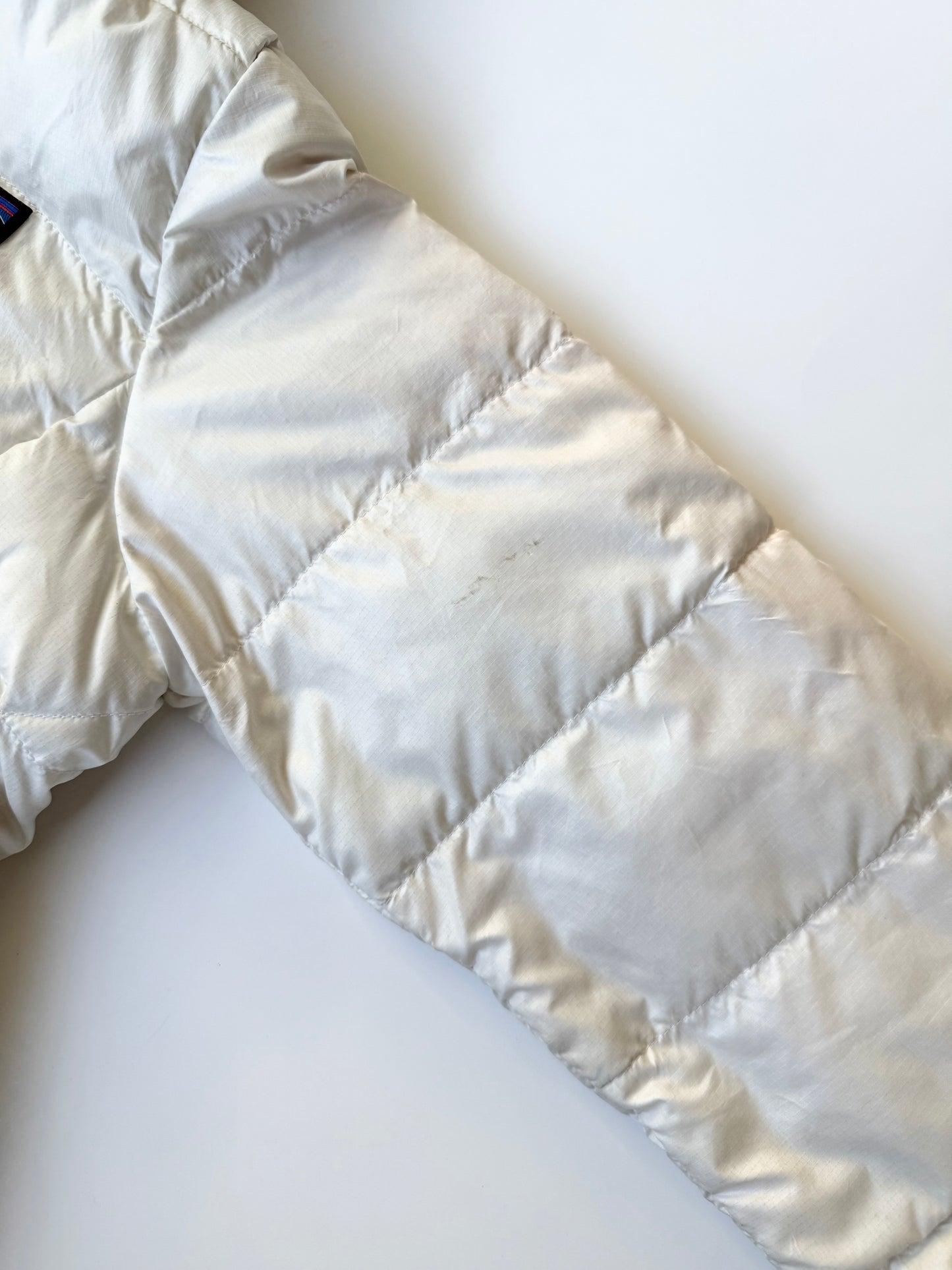 Patagonia Kids White Hi-Loft Down Sweater Hoody (5-6 Years)