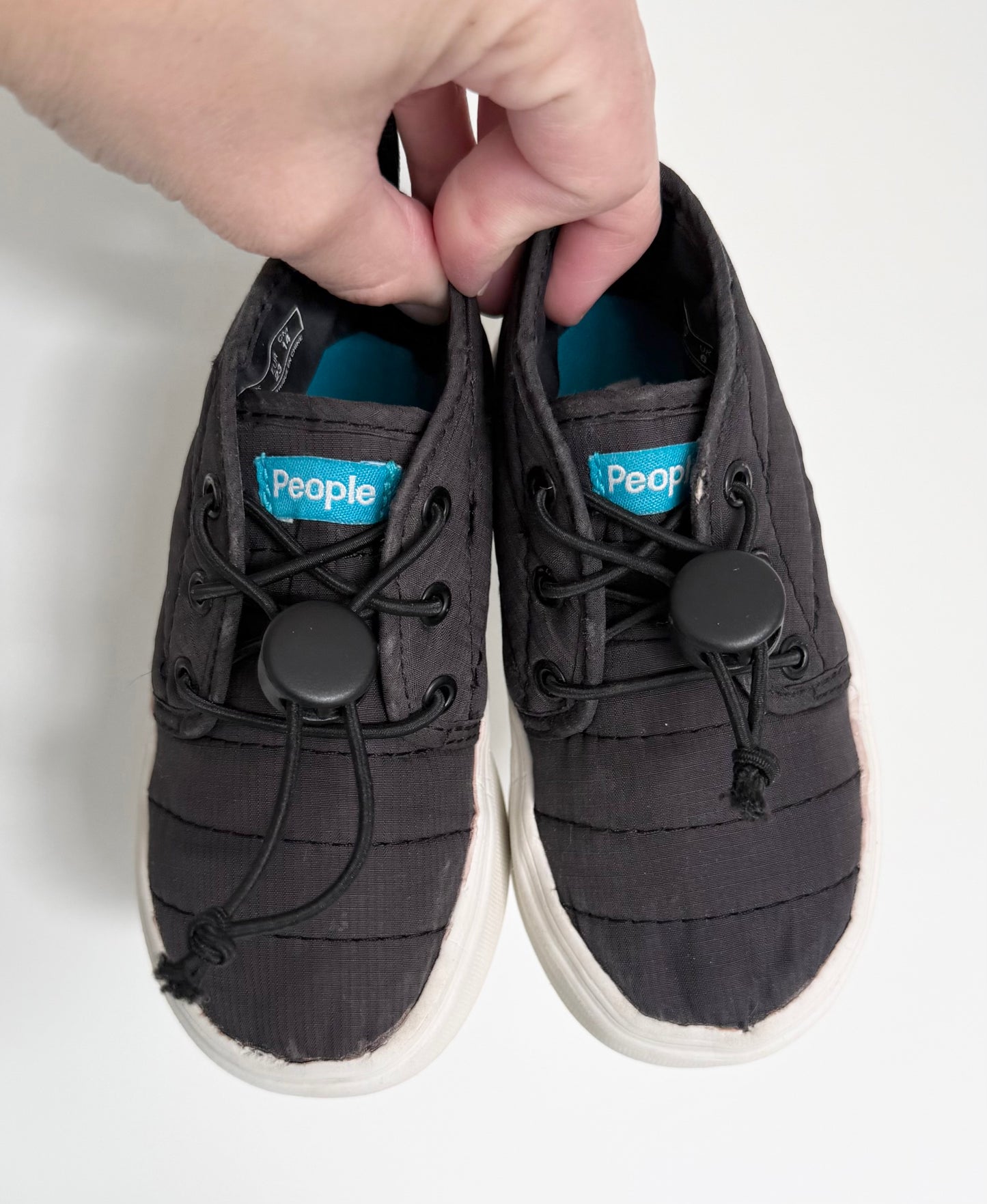 People Black Quilt Drawstring Stretch Lace Sneakers (7)