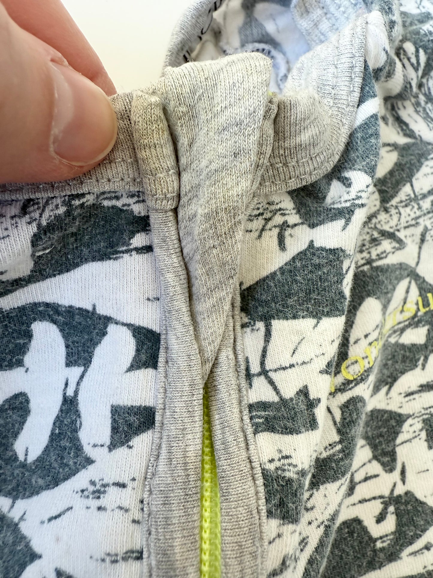Bonds Wondersuit Grey & Blue Fish Bone Sleeper Romper (6-12 Months)