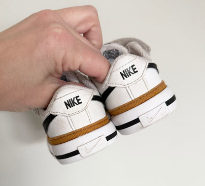 Nike Court Legacy White & Tan Trim Stretch Lace & Velcro Sneakers (5)