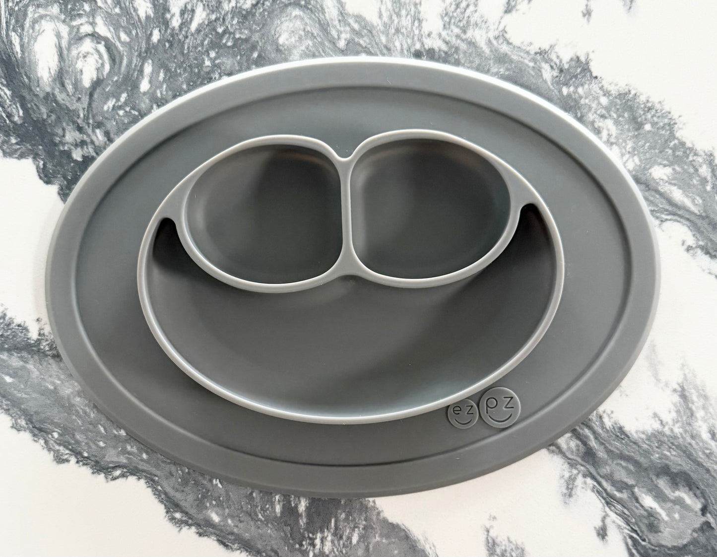 EzPz Mini Mat Suction Plate in Grey