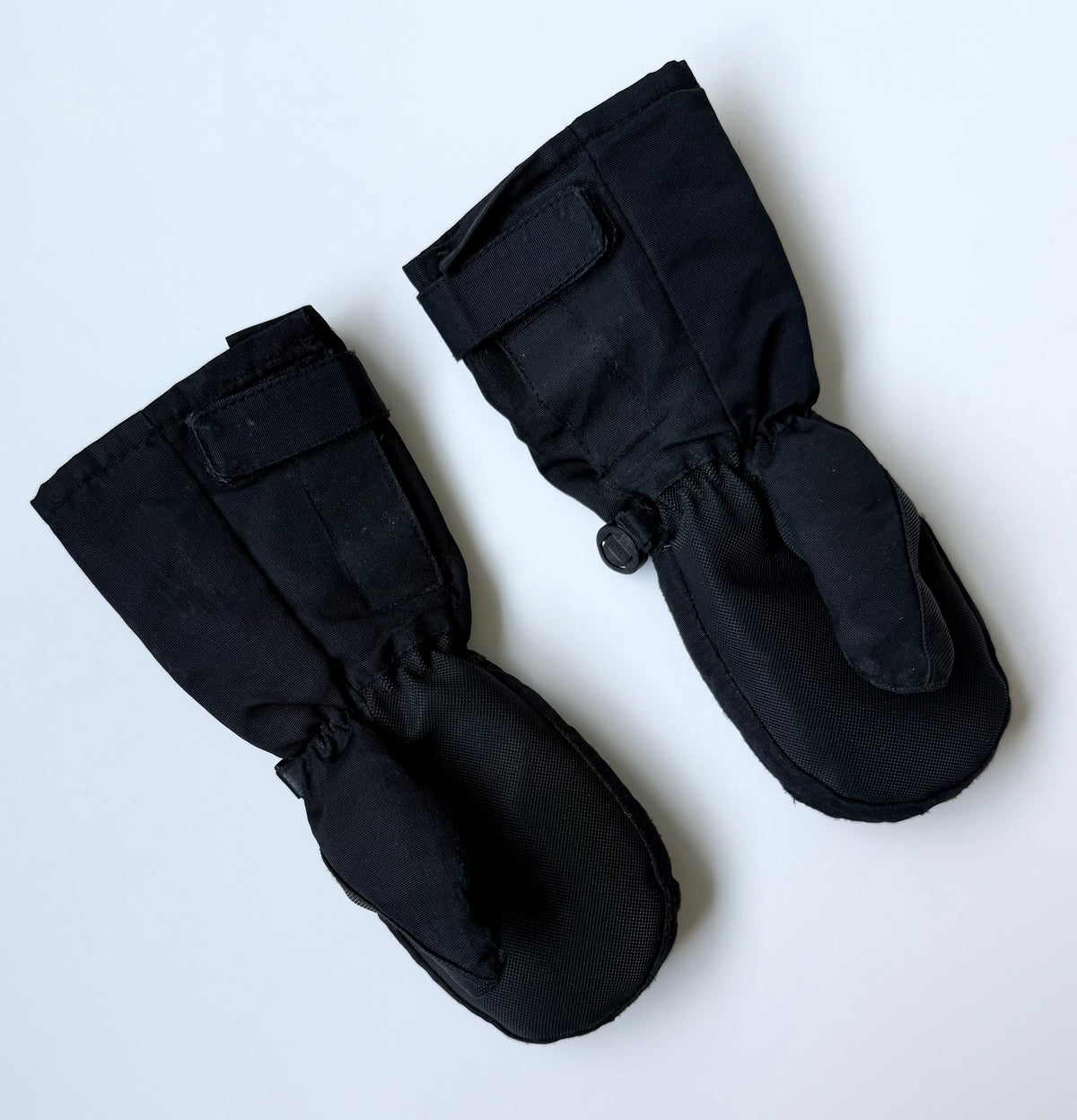 Kombi Black Mittens (4-5 Years)