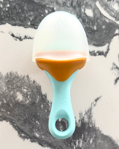 Boon Pulp Silicone Feeder - Light Blue & Gold