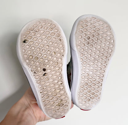 Vans x Sailor Moon Black & White High Top Stretch Lace & Zipper Sneakers (6)