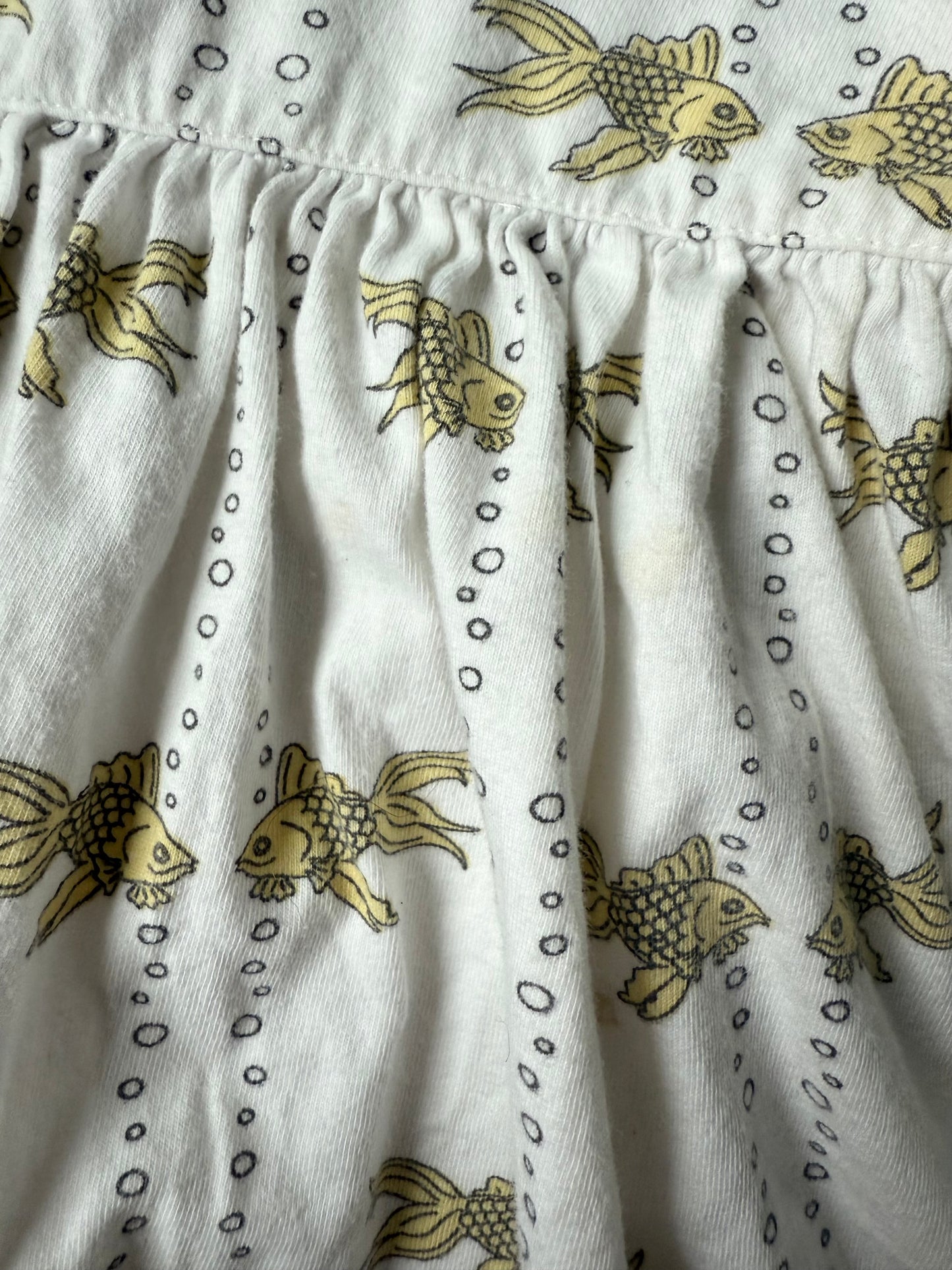 Kate Quinn White & Yellow Goldfish Ruffle Collared Dress (3T)