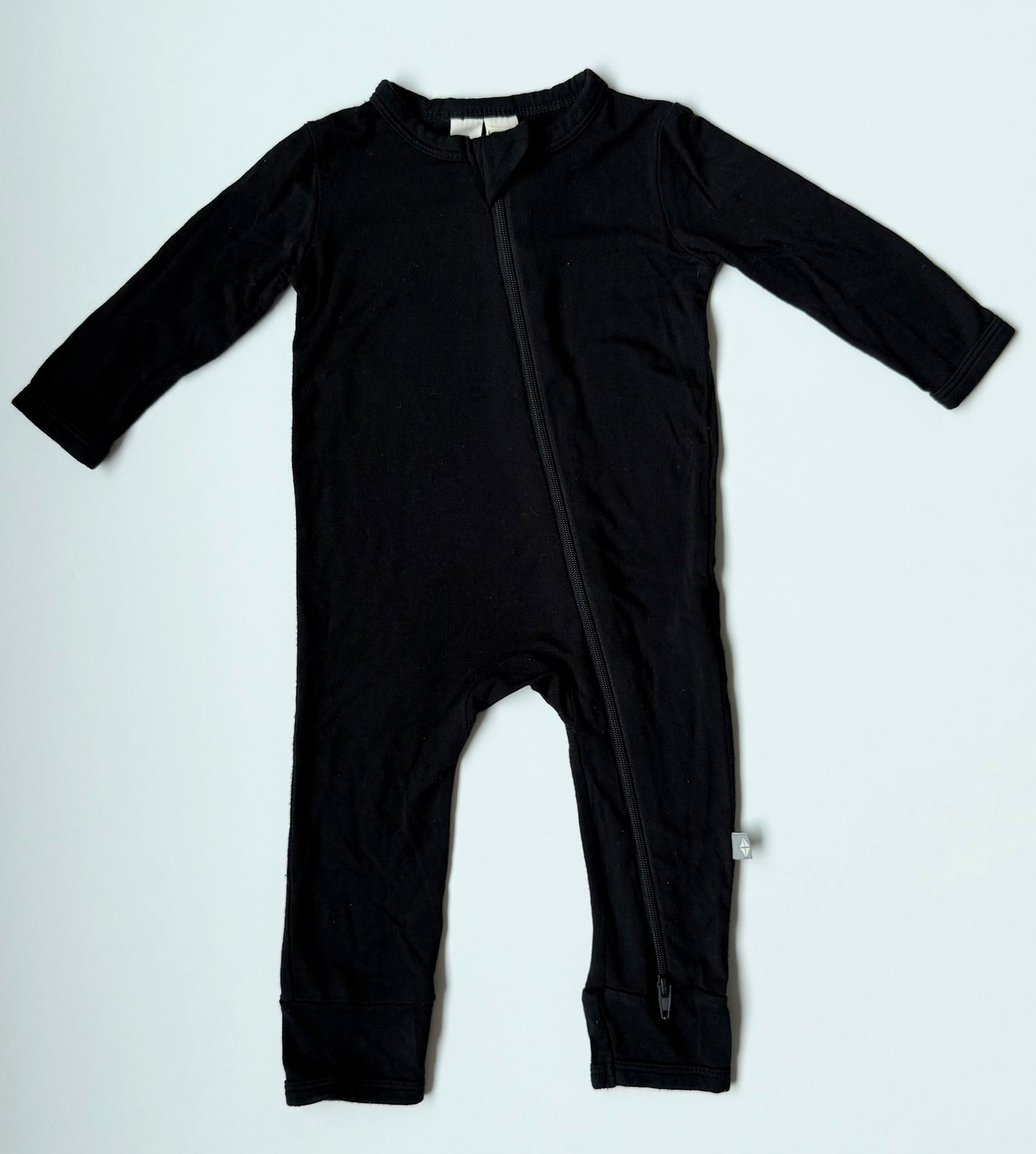 Kyte Midnight Zipper Romper (0-3 Months)