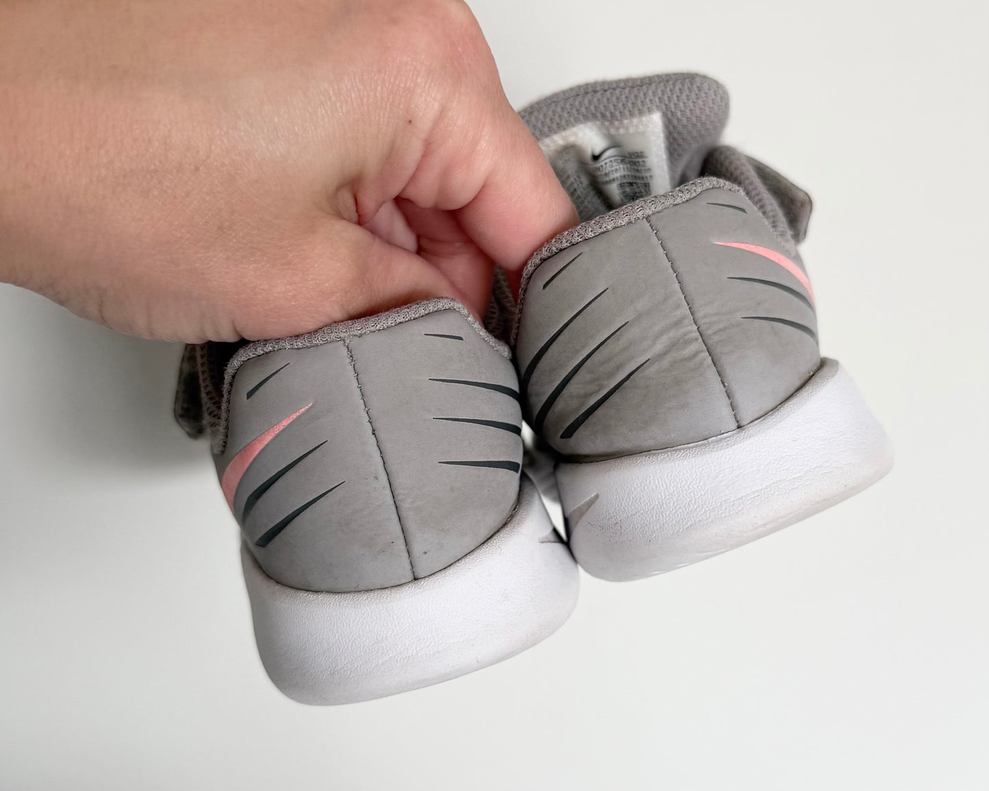 Nike Star Runner Light Grey & Pink Mesh Stretch Lace & Velcro Sneakers (9)