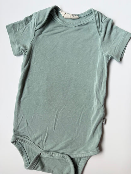 Kyte Sage Short Sleeve Bodysuit (0-3 Months)
