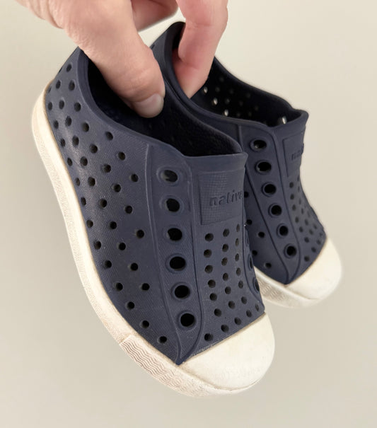 Native Dark Navy Blue Jefferson Slip Ons (C6)