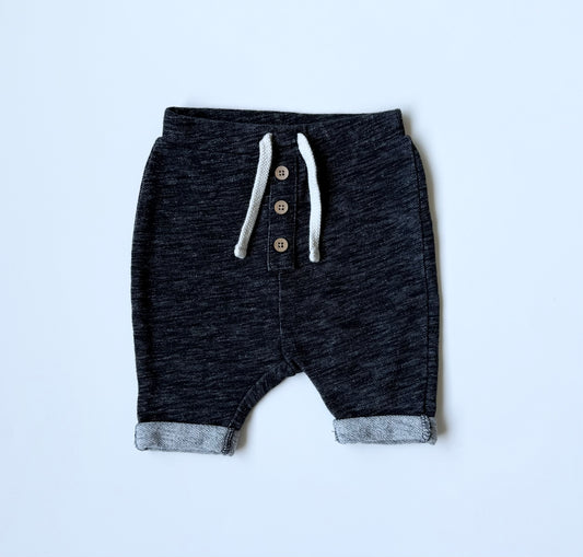 Old Navy Black Heathered Three Button Jogger Shorts (6-12 Months)